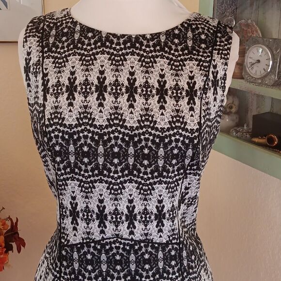 NWT H&M Reptile Print Dress - Picture 2 of 13